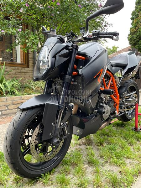 KTM Super Duke R 990
