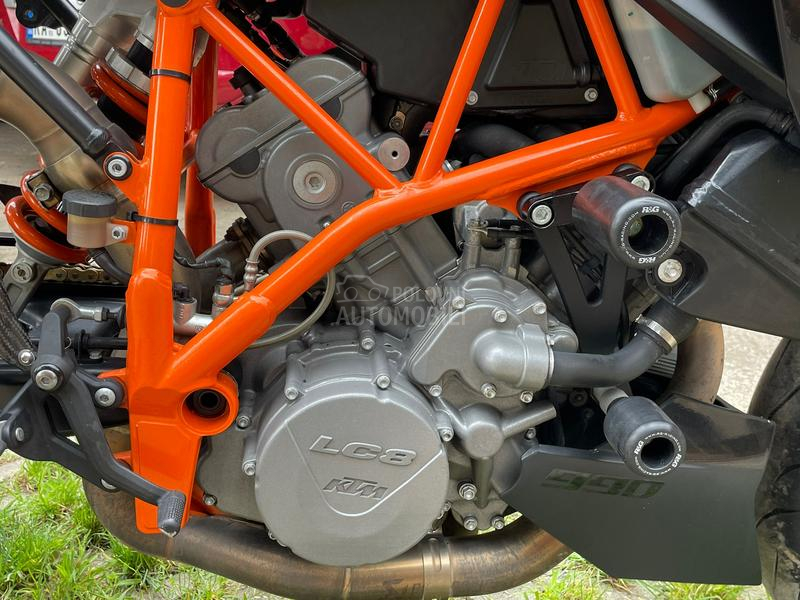 KTM Super Duke R 990