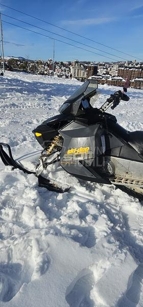 Can-Am summit xp800r