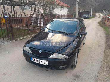Lancia Ypsilon 