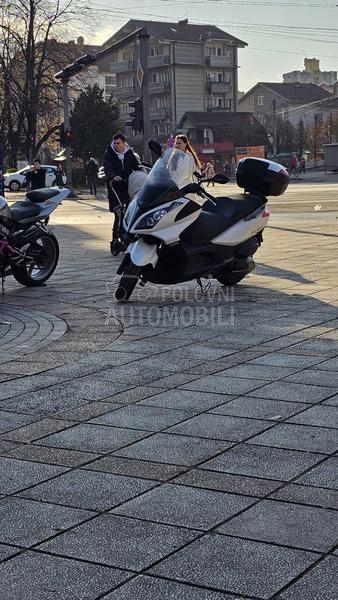 Kymco downtown 300i