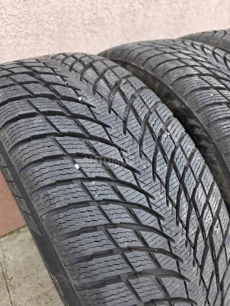 Nokian 225/55 R18 Zimska