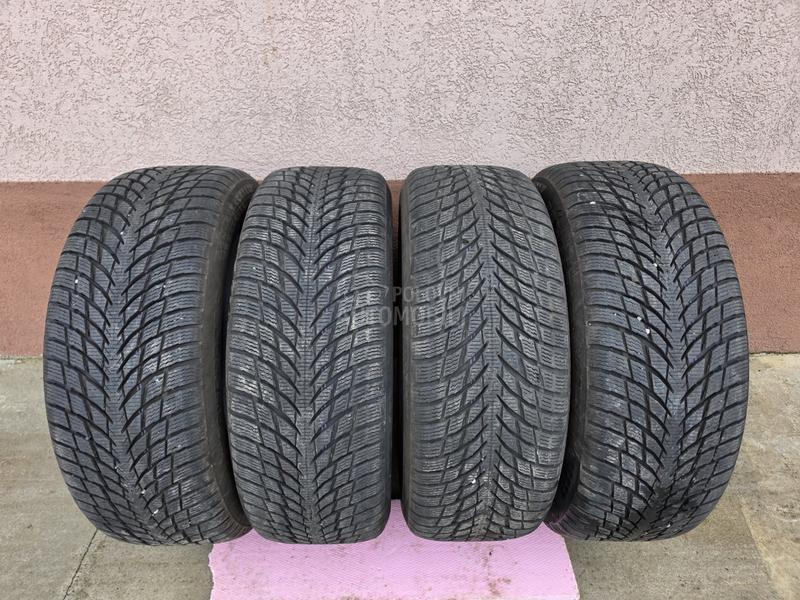 Nokian 225/55 R18 Zimska