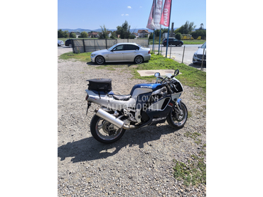 Suzuki GSXR 750W