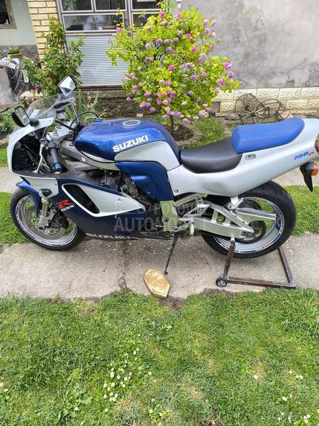Suzuki GSXR 750W