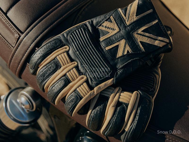 TRIUMPH Leather kolekcija