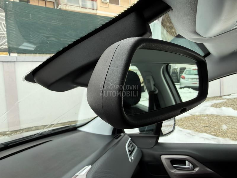 Peugeot 2008 1.2 PURETECH ACTIVE