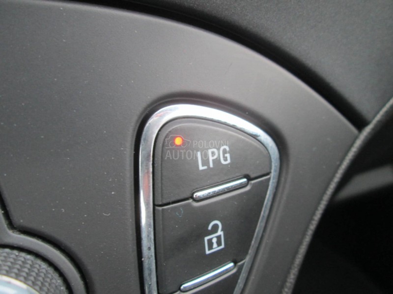 Opel Corsa E 1.4 B/Tng