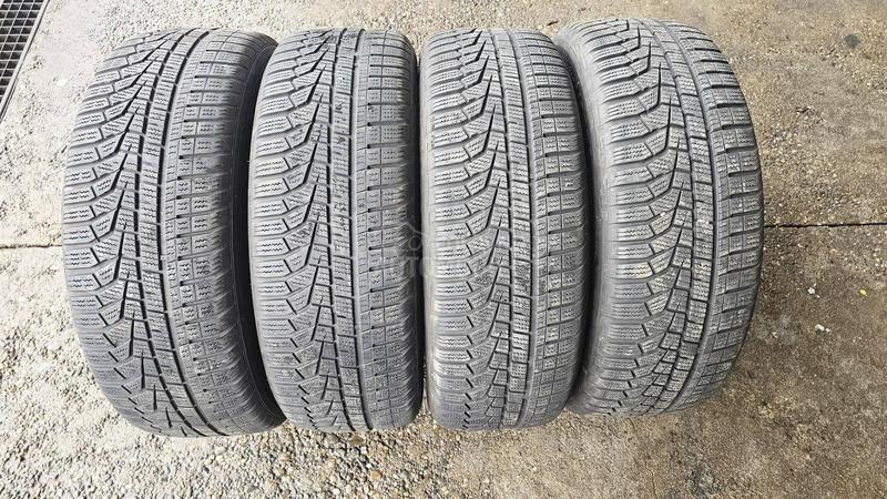 Hankook 205/60 R16 Zimska