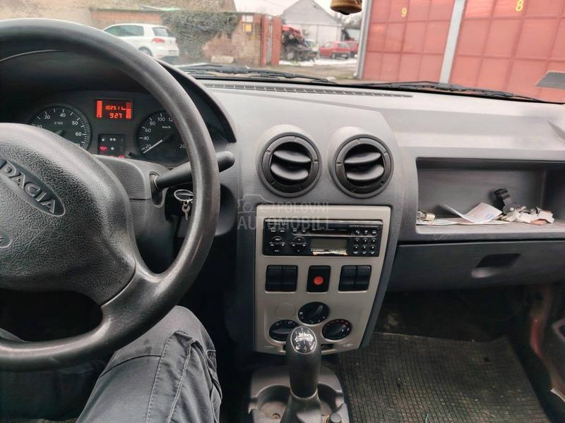 Dacia Logan 