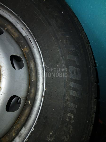Hankook 215/70 R15 Zimska
