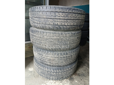 Hankook 215/70 R15 Zimska