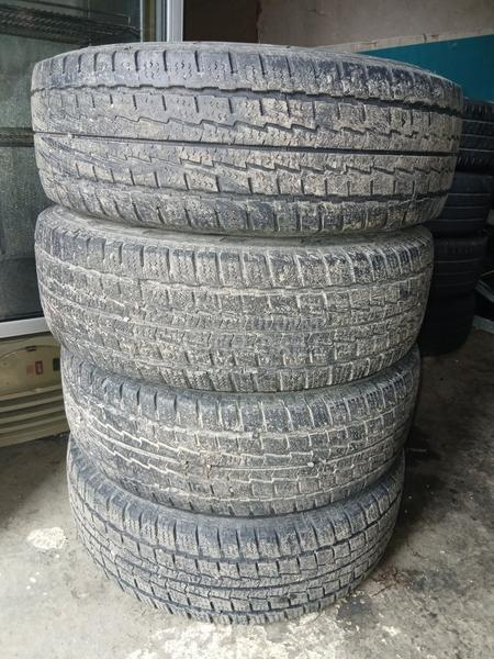 Hankook 215/70 R15 Zimska
