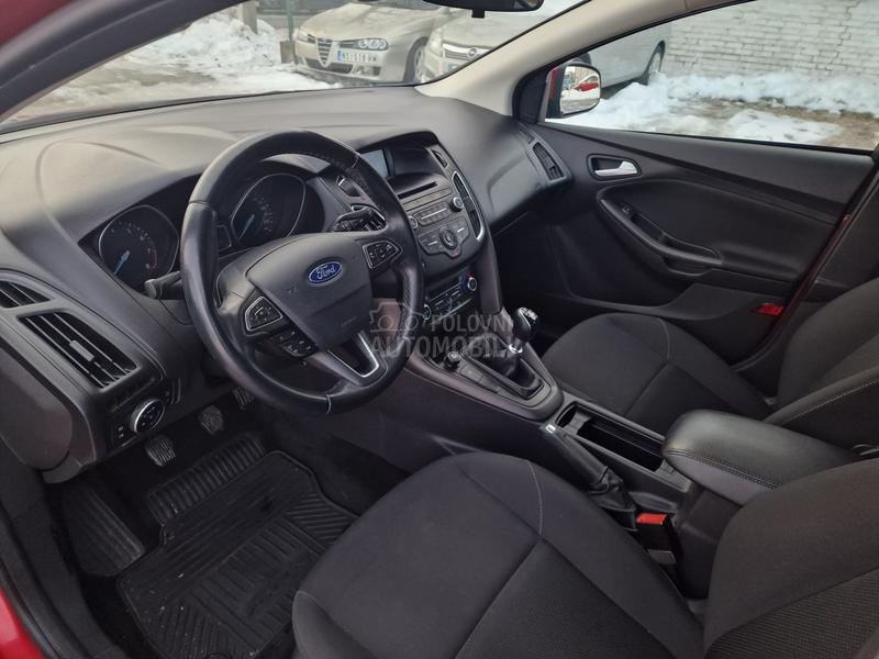 Ford Focus 1.0 B E N Z //LED//