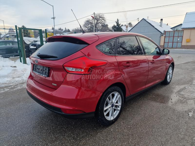 Ford Focus 1.0 B E N Z //LED//