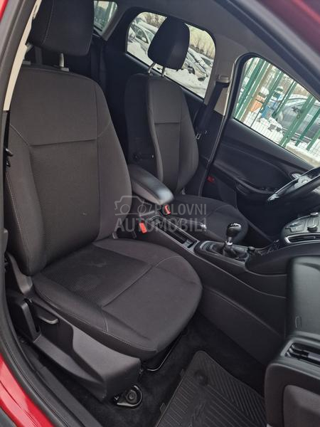 Ford Focus 1.0 B E N Z //LED//