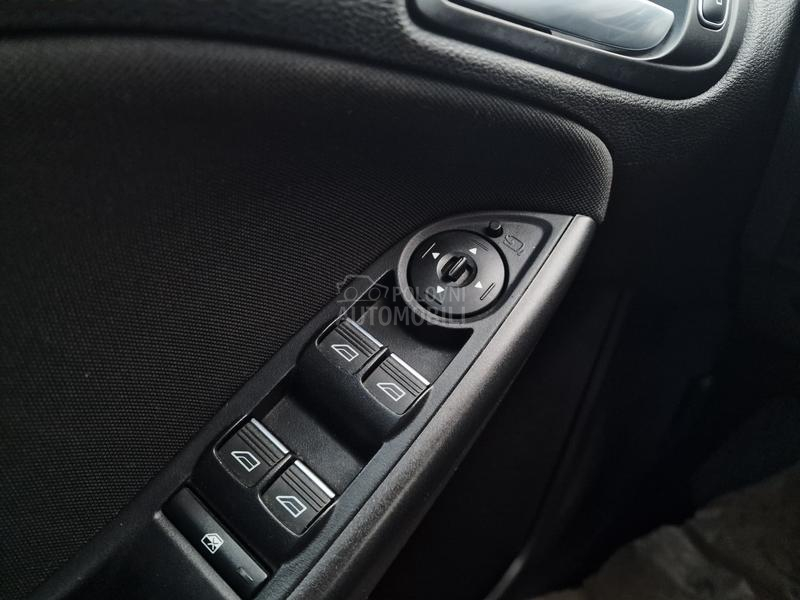 Ford Focus 1.0 B E N Z //LED//