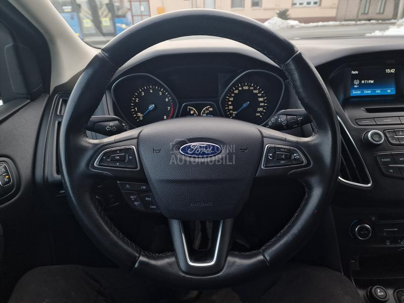 Ford Focus 1.0 B E N Z //LED//