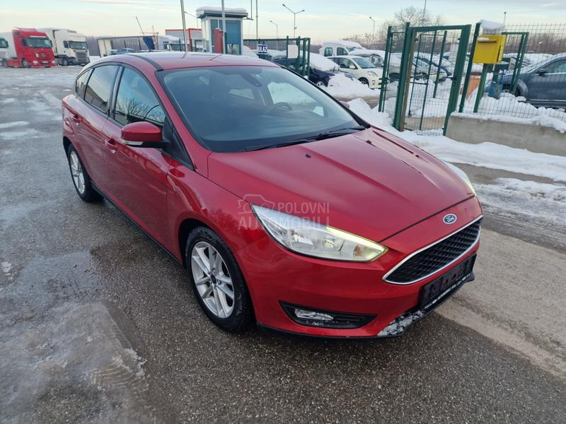 Ford Focus 1.0 B E N Z //LED//