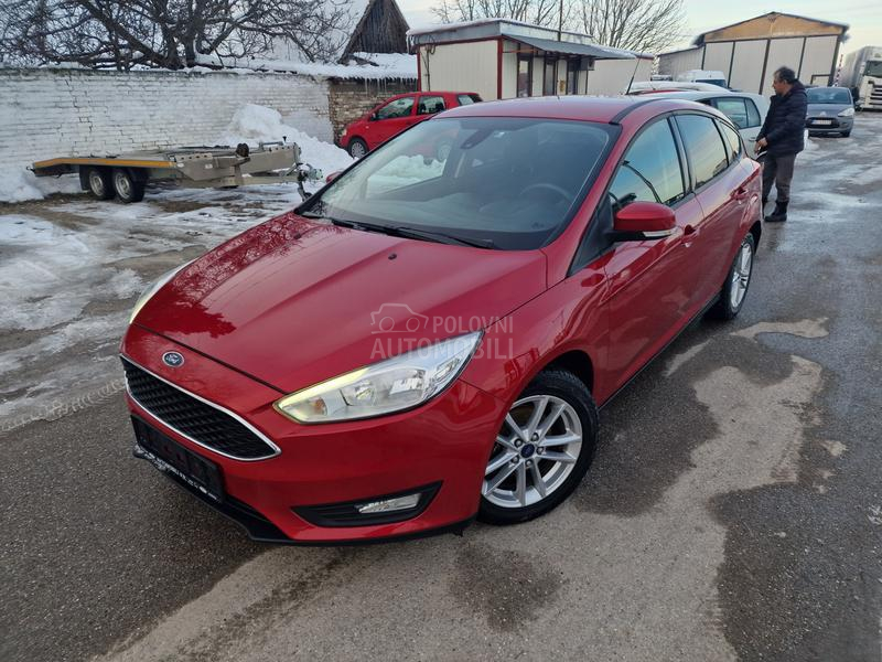 Ford Focus 1.0 B E N Z //LED//