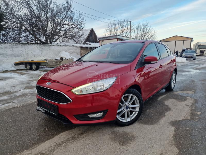 Ford Focus 1.0 B E N Z //LED//