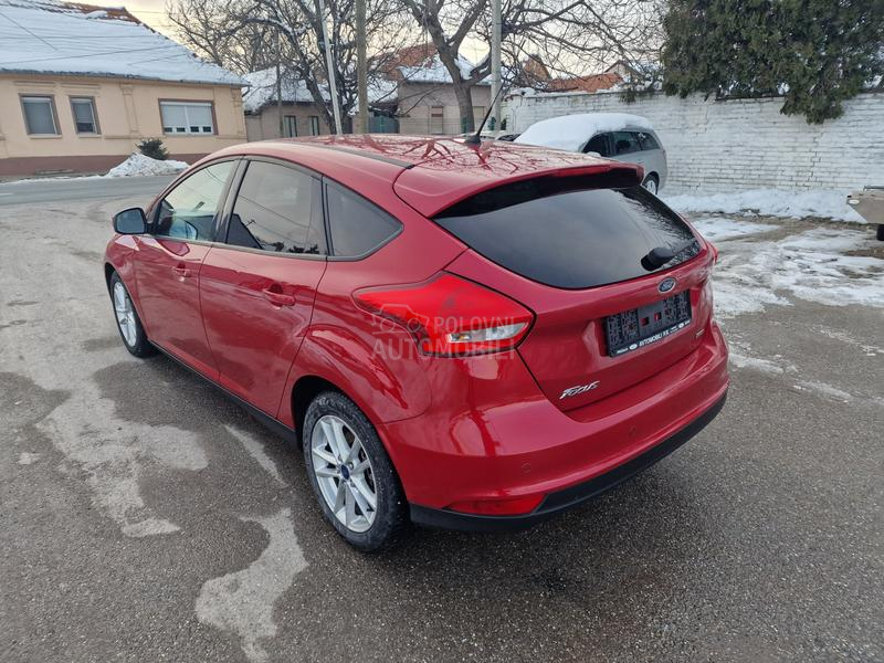 Ford Focus 1.0 B E N Z //LED//