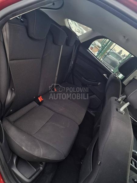 Ford Focus 1.0 B E N Z //LED//