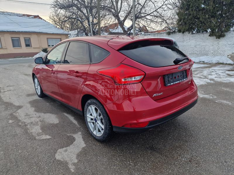 Ford Focus 1.0 B E N Z //LED//