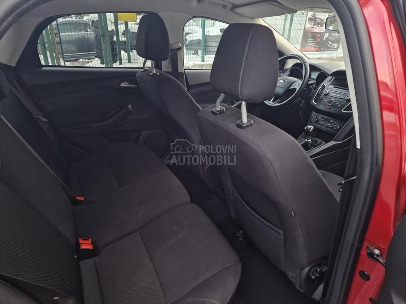 Ford Focus 1.0 B E N Z //LED//