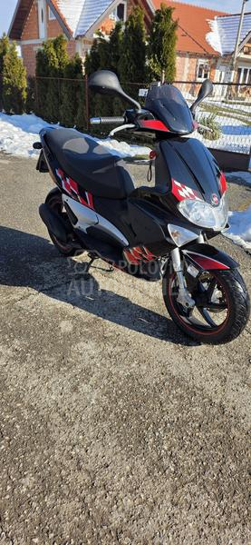 Gilera runner