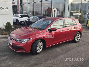 Volkswagen Golf 8 Life 1.0 TSI