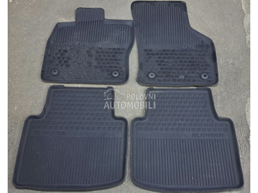 Gumene patosnice za Škoda Superb od 2020. do 2025. god.