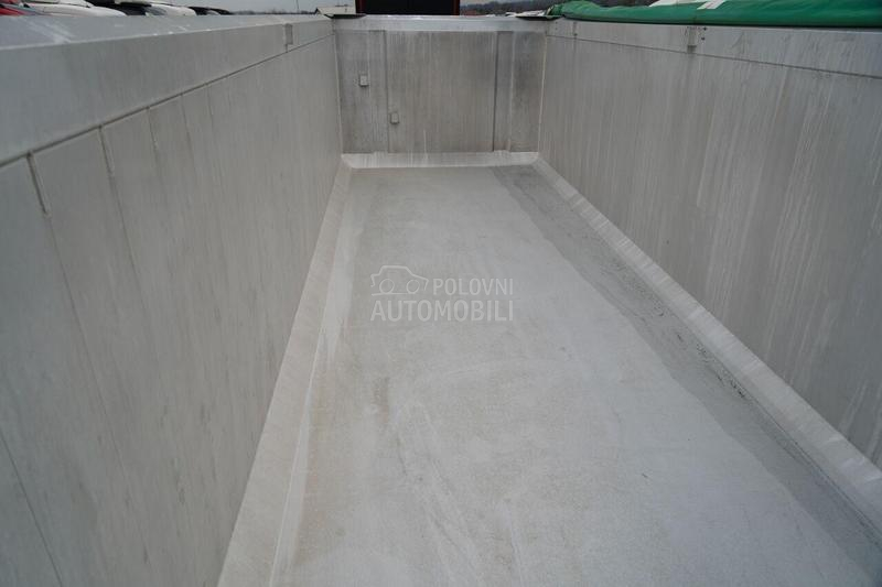 Carnehal Poluprikolica/IMP3522