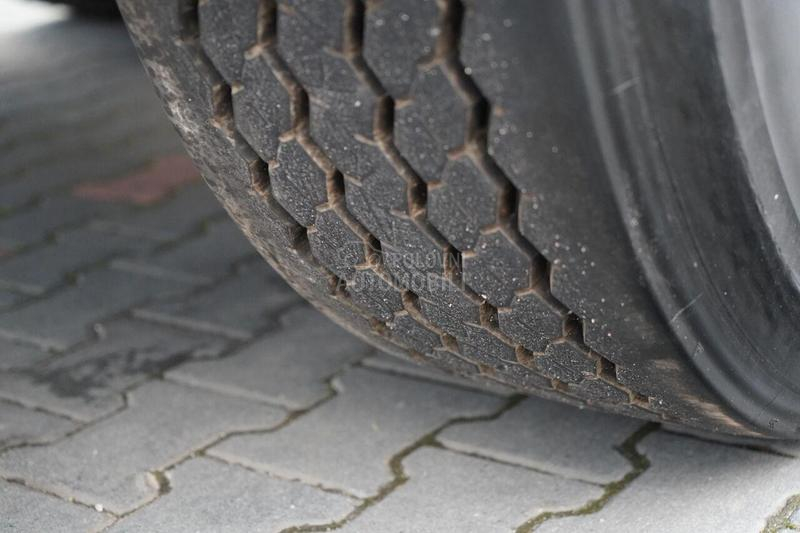 Carnehal Poluprikolica/IMP3522