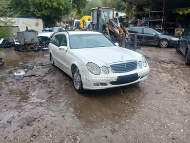 Mercedes Benz E 220 Auto u delove