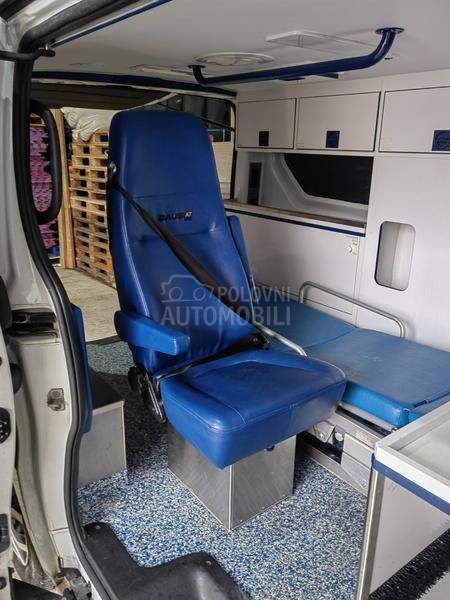 Renault Trafic sanitet