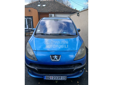 Peugeot 1007 