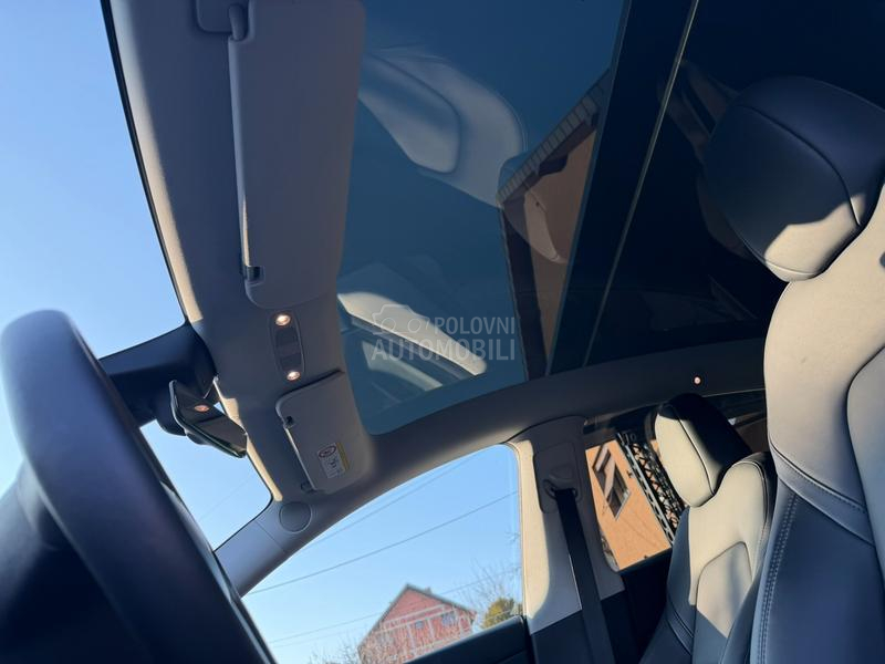 Tesla Model Y LongRange DualMotor