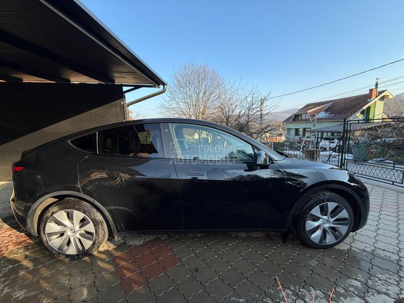 Tesla Model Y LongRange DualMotor