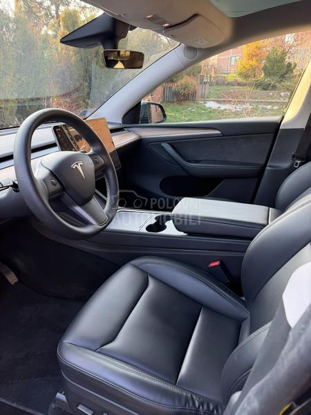 Tesla Model Y LongRange DualMotor