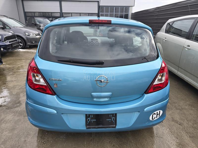 Opel Corsa D 1.4 CH