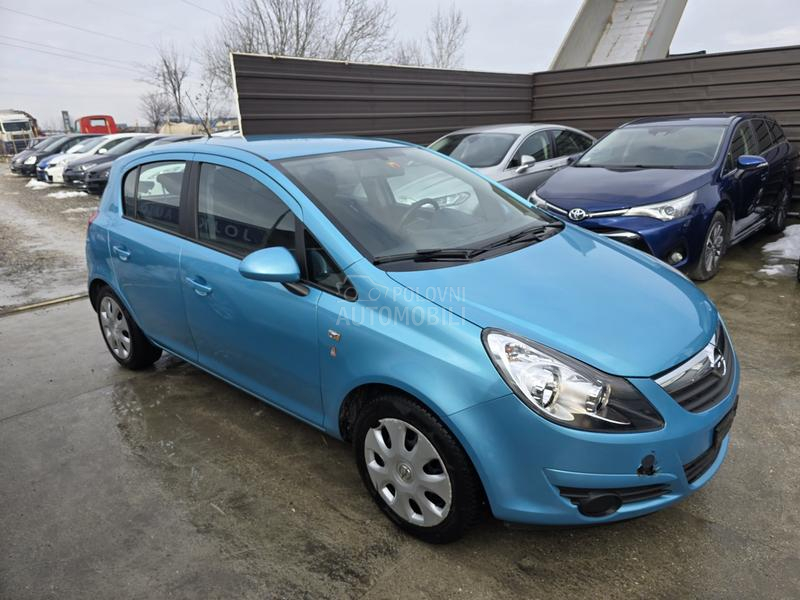 Opel Corsa D 1.4 CH