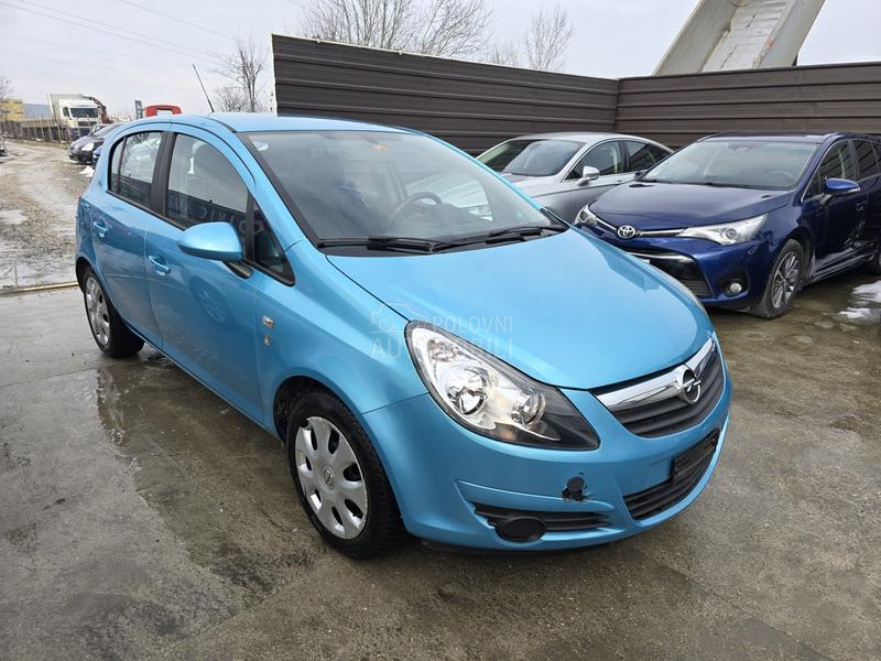 Opel Corsa D 1.4 CH