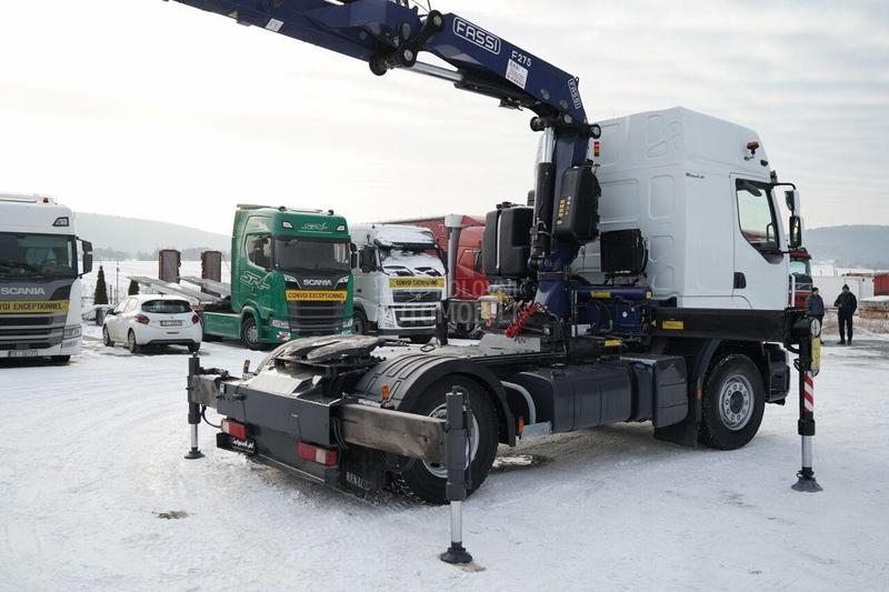 Renault Tegljač/Kran/IMP3605