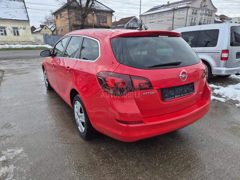 Opel Astra J 1.7 CDTI