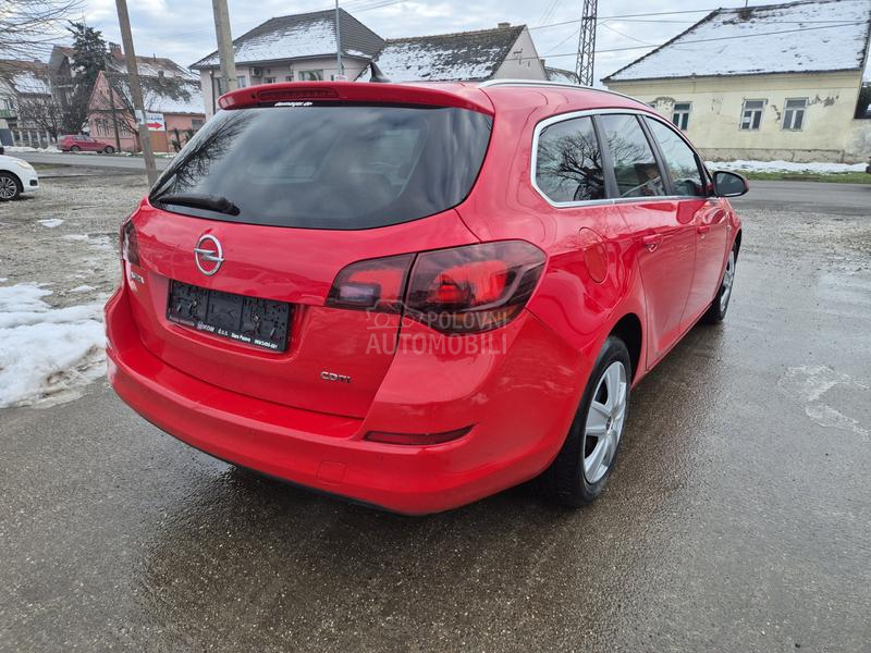 Opel Astra J 1.7 CDTI