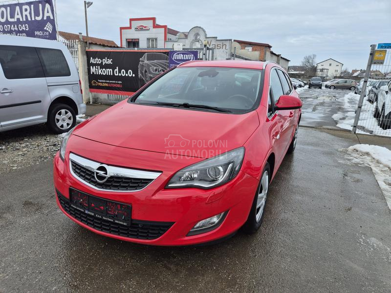Opel Astra J 1.7 CDTI