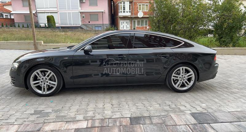 Audi A7 quattro