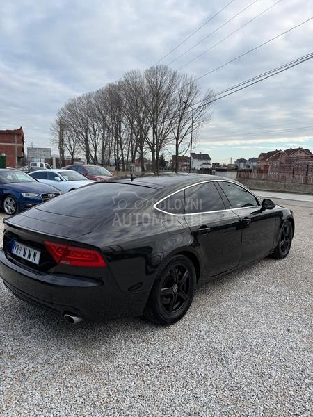 Audi A7 quattro