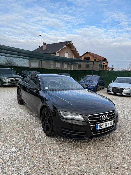 Audi A7 quattro